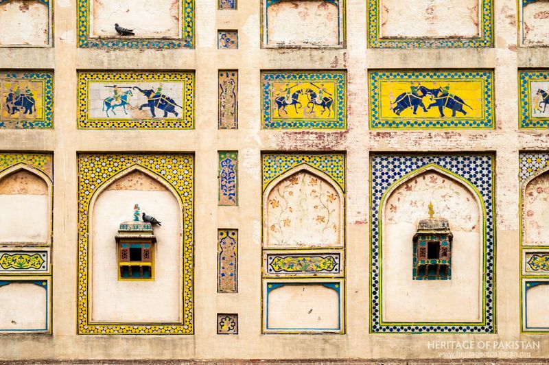 Picture Wall, Lahore Fort